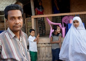 İnsan Hakkı Herkese Var Bir Arakanlı'ya Yok