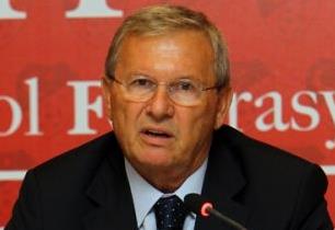 Yunus Yıldırım hıçkıra hıçkıra ağladı