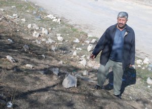 Lise Bahçesindeki Beton Yığınına Tepki