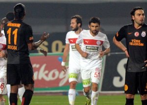 Aslan'a Antalya Çelmesi!