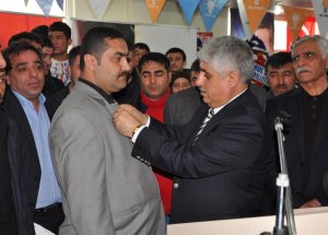 Ak Partiye 80 Kişi Katıldı