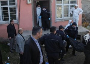 Evden 3 Ceset Çıktı!