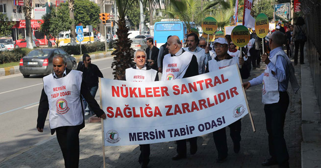 Doktorlardan nükleere tepki yürüyüşü