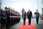 Kosova düzenli ordu koruyor