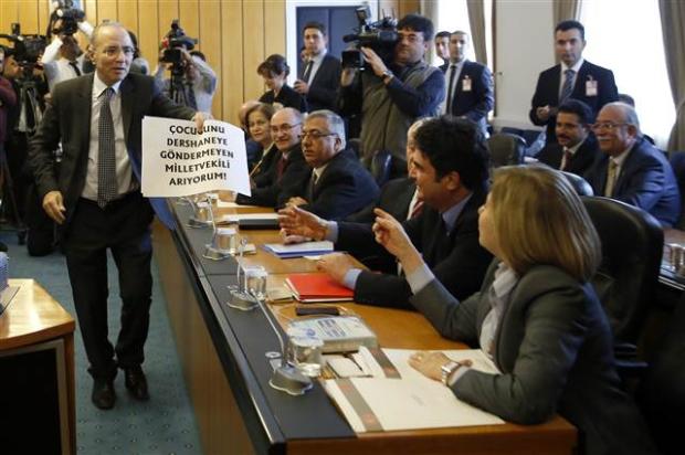Serter'den Bakana Dershane Protestosu