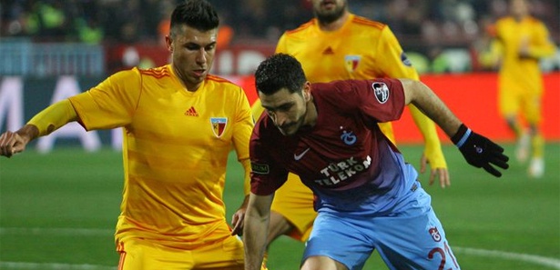 Avni Aker'de 15 dakikalık Fırtına!