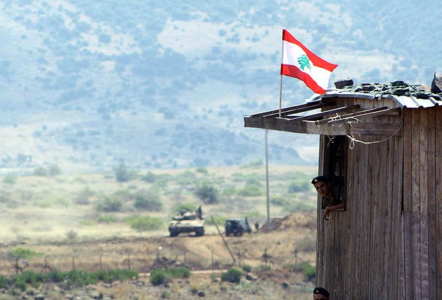 İsrail savaş uçağı Lübnan sınırını bombaladı