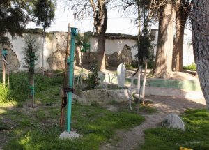 Karacaahmet Türbesi Kaderine Terkedildi