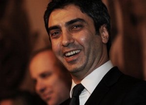 Polat Alemdar Turizme Soyundu
