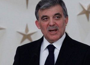 Gül'den İnternetteki Ek Düzenlemeye Onay