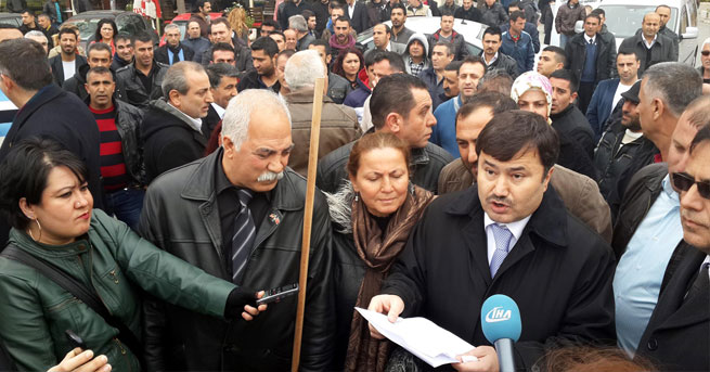 Başkan adayı çöp topladı