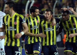 Kadıköy'de Yenilmezlik Sürüyor