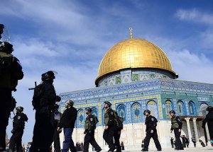 Mescid-i Aksa'da gerginlik yaşandı