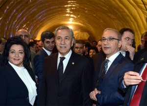 Arınç: Hani Tüneller Enaz 10 Yılda Bitiyordu