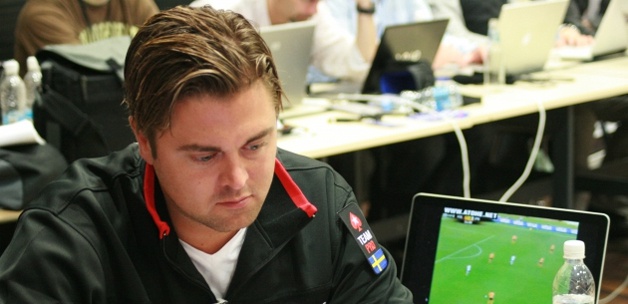 İsveç'in ünlü poker yıldızı Müslüman oldu