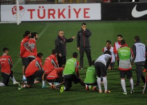 Terim İsveç Maçının 11'ini Açıkladı