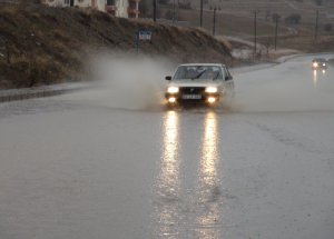 Yağmur Vatandaşın Yüzünü Güldürdü