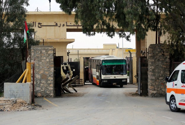 Refah Sınır Kapısı açıldı