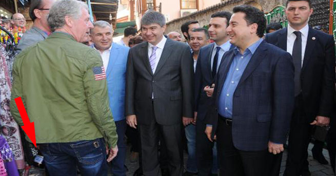 Başbakan Yardımcısını Görünce...