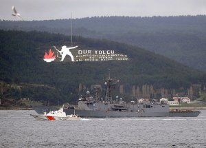 ABD Savaş Gemisi Çanakkale Boğazı'ndan Geçti