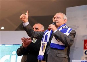 Kılıçdaroğlu'nun Konuşmasına Ezan Arası