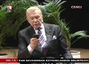 Uğur Dündar'dan Twitter Provokasyonu