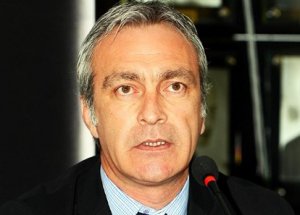 Özen Fena Patladı