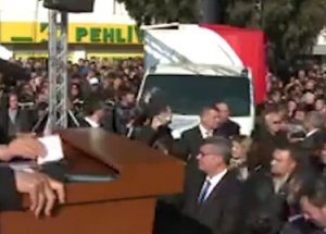 Bahçeli'den Örnek Davranış