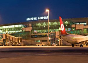 Atatürk Havalimanı'nda Ateş Açıldı