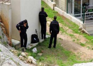 3 Kişiyi Vurdu, Ailesini Nehin Aldı