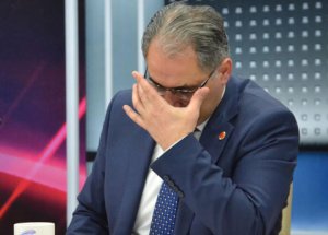 Canlı Yayında Gözyaşlarına Hakim Olamadı