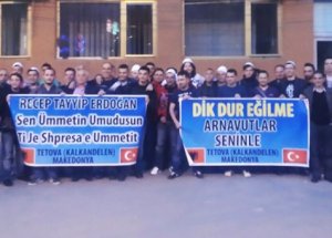 Başbakan'a Destek İçin Makedonya'dan Geldiler