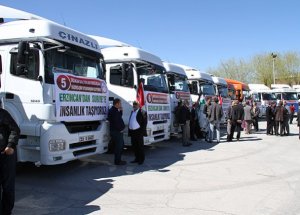 Suriye'ye Yardımlar Sürüyor