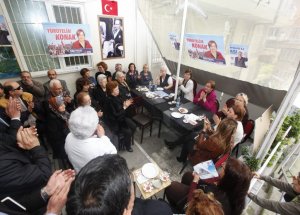 Chpli Pektaş: ''Konak'ta Kimse Aç Yatmayacak''