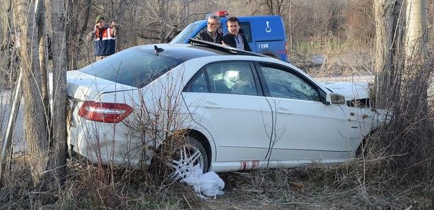 AK Parti konvoyunda kaza: 1 ölü, 2 yaralı!