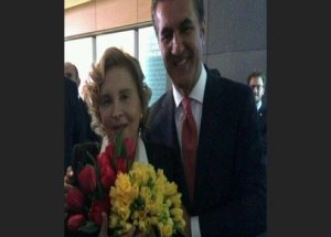 Oylar Sarıgül'e Pozu