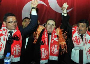 Başbakan'a "Küçük Emrah" Benzetmesi