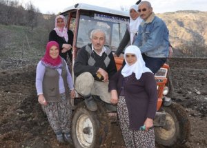 14 Seçmene 10 Muhtar Adayı