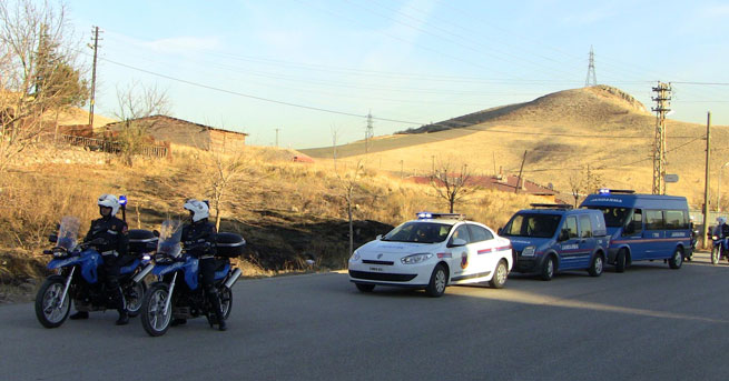 Jandarma tedbirini en üst seviyeye çıkardı
