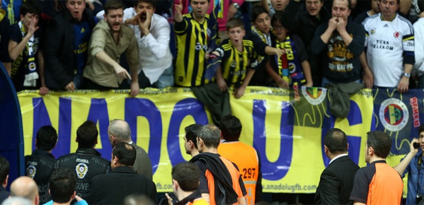 Fenerbahçe Maçında Büyük Olaylar!