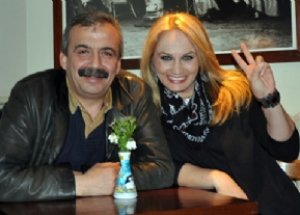 Teröristbaşını "Gandi" Yaptılar!