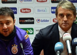 Mancini'den Muhabirlere Hakaret!