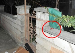 Bahçe Duvarına Cenin Bırakıldı