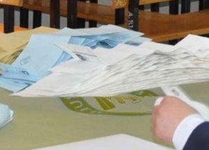 İstanbul'da Oylar Sayılmaya Başlandı