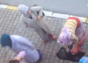 Duygu Simsarlarını Hiç Böyle Görmediniz!