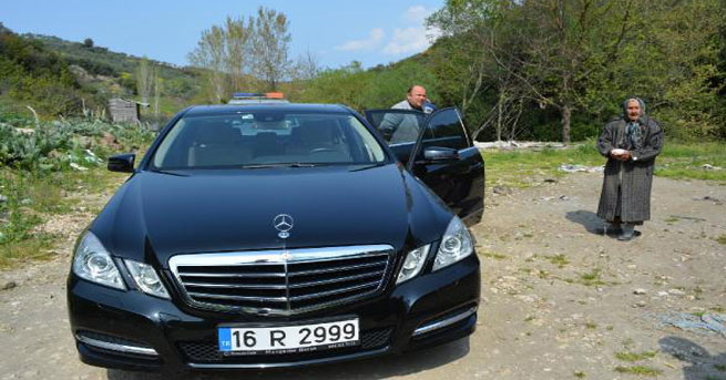Makam aracını vatandaşın hizmetine verdi
