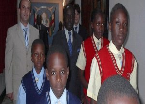 Gambia'da Cemaat Okulu Kapatıldı