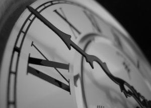 Pazartesi Saat 13.42'ye Dikkat!