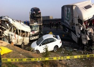 Konya'da Zincirleme Feci Kaza: 10 Ölü