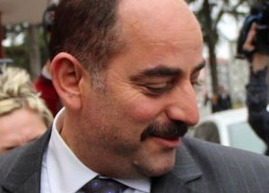 Zekeriya Öz'ü Şok Edecek Haber!